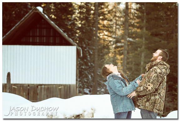 Family Photo in the snow by Newport, Coeur d'Alene, Sandpoint, Priest River photographer Jason Duchow
