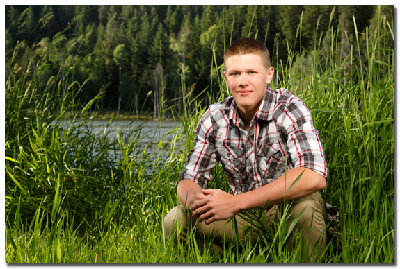 senior photo by the lake